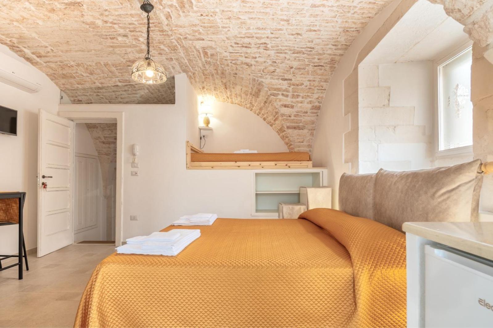 Bed and Breakfast La Pietra Del Duca Мартина-Франка Экстерьер фото